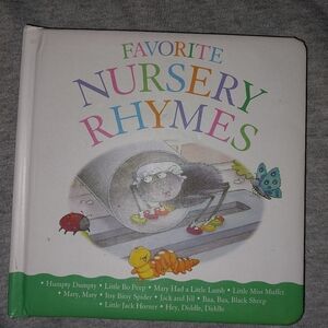 Favorite Nursery Rhymes Book Bundle